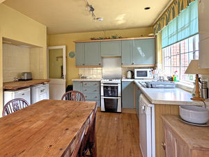Photo 9- click for photo gallery